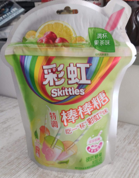 Bonbons sucettes Skittles au thé aux fruits Citron, Pomme, Cerise 54g